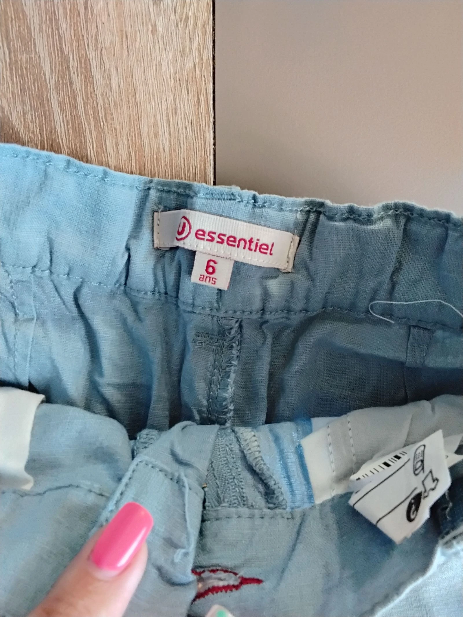 Pantalones cortos ligeros y elegantes – photo 3